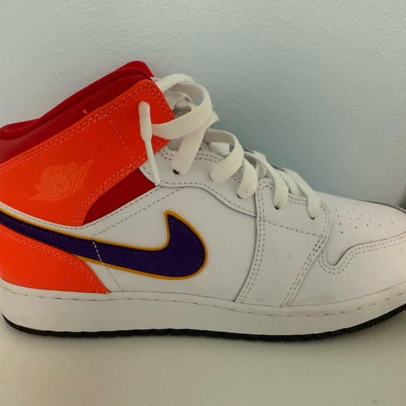 Jordan White Red High-Top Sneakers - Picture 7 of 10